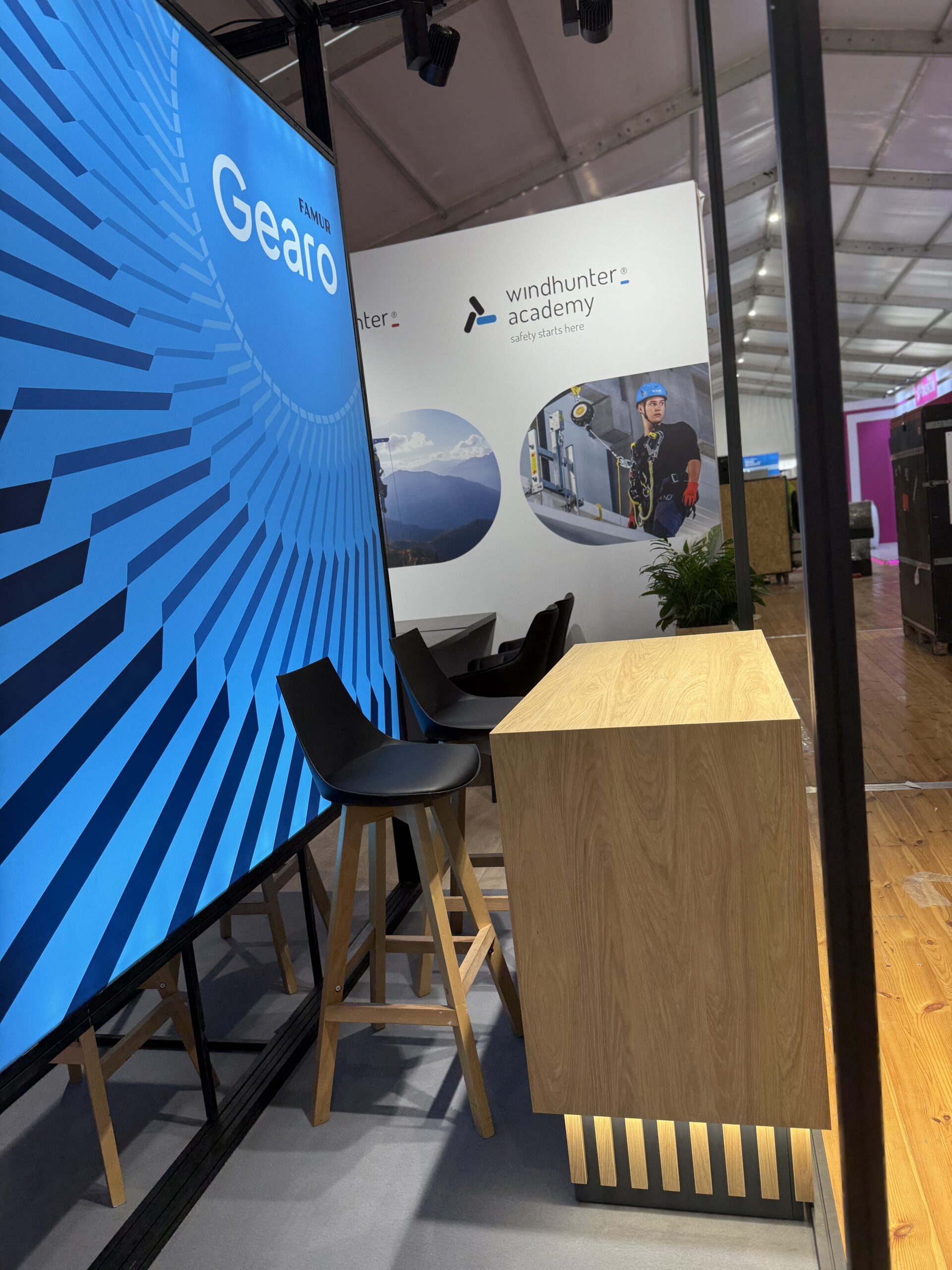 Corporate Stand