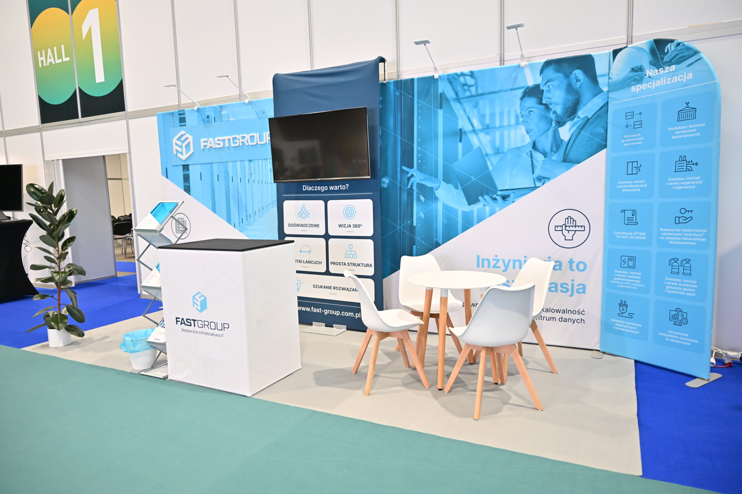 Contemporary Stand